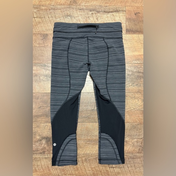 Lululemon Run Inspire Crop 2 Athletic Leggings Size 8 - Picture 3 of 4